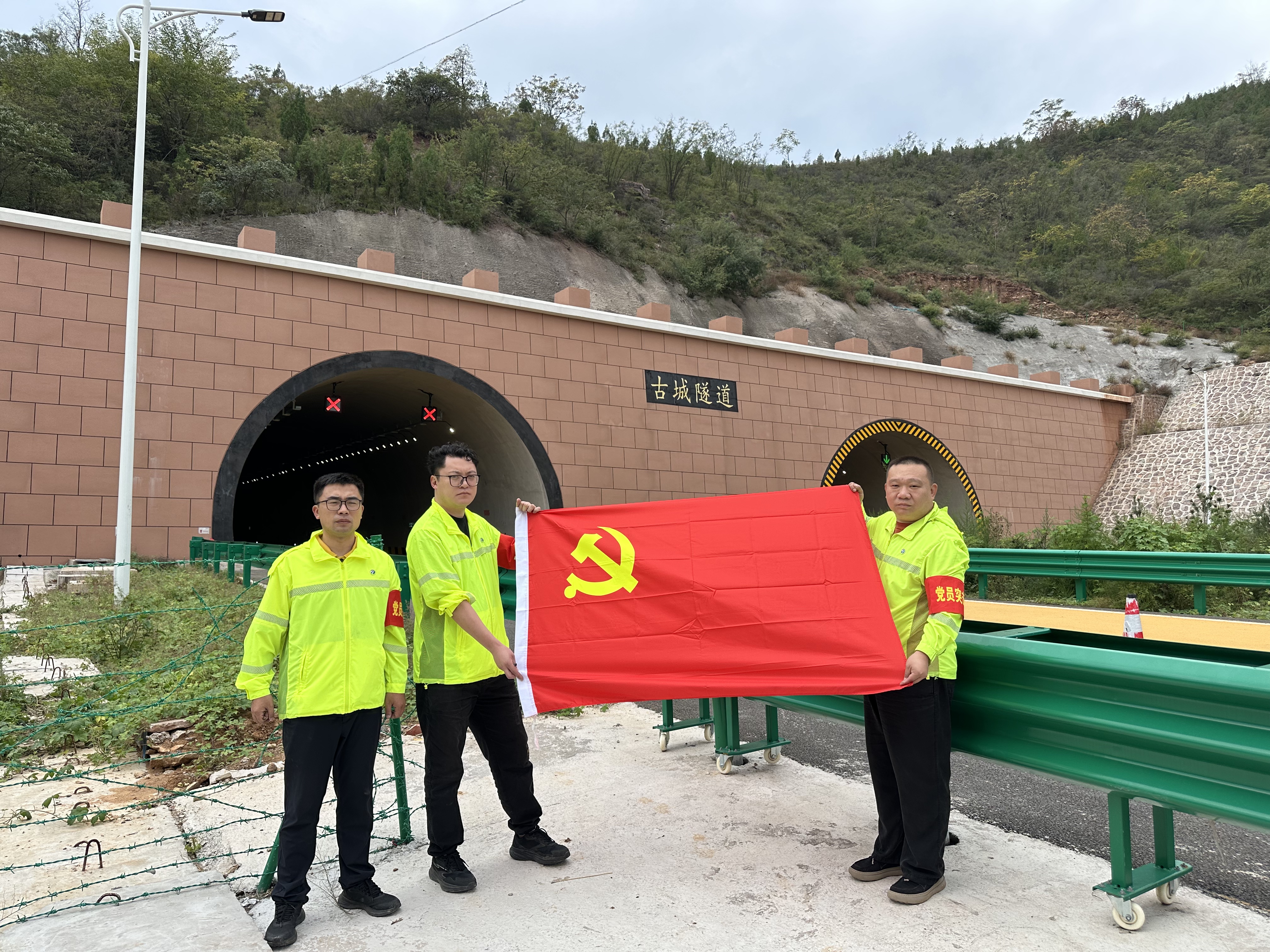 1760157355238.jpg 1760157355238.jpg